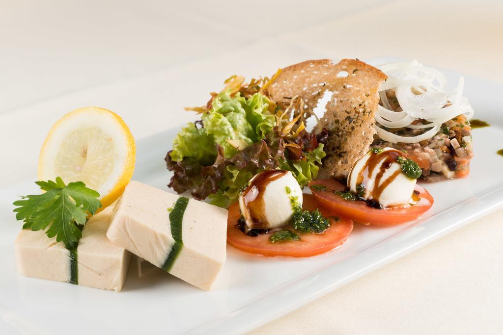 פסאו Hotel & Restaurant Waldschloss מראה חיצוני תמונה
