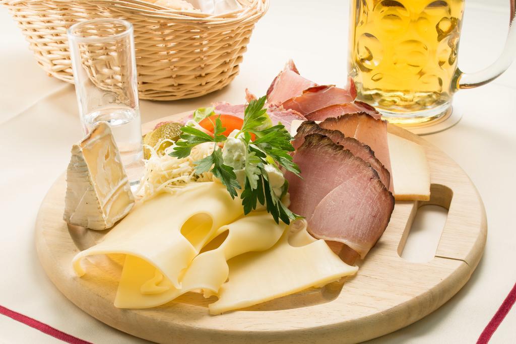 פסאו Hotel & Restaurant Waldschloss מראה חיצוני תמונה