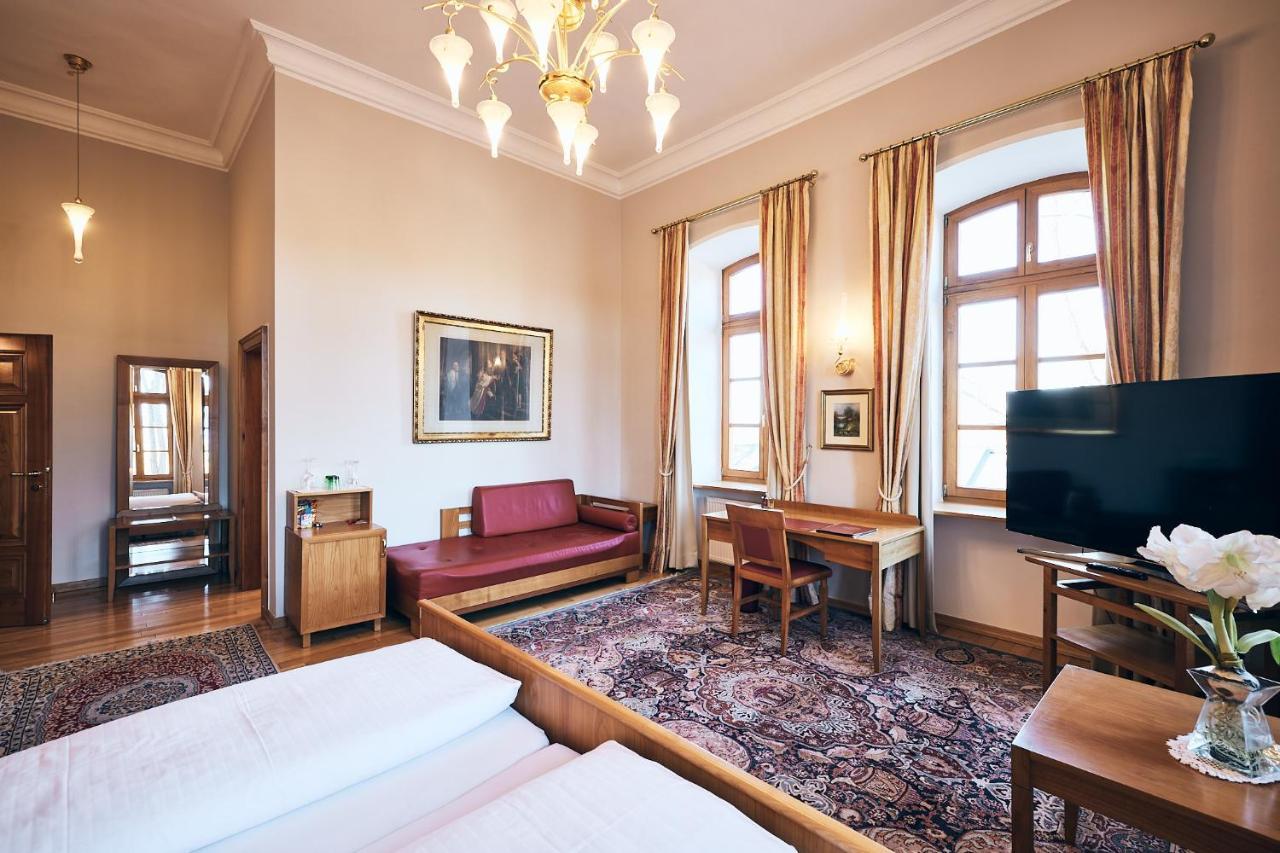 פסאו Hotel & Restaurant Waldschloss מראה חיצוני תמונה